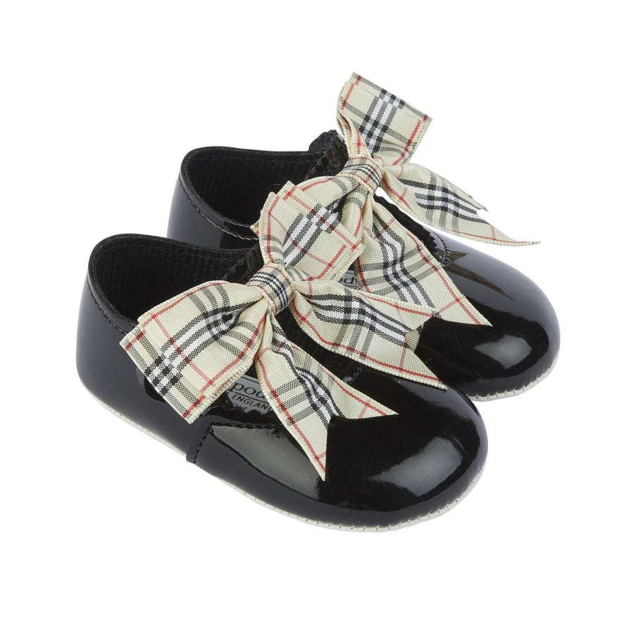 Black Patent Pre-Walker Shoe With Beige Tartan Bow